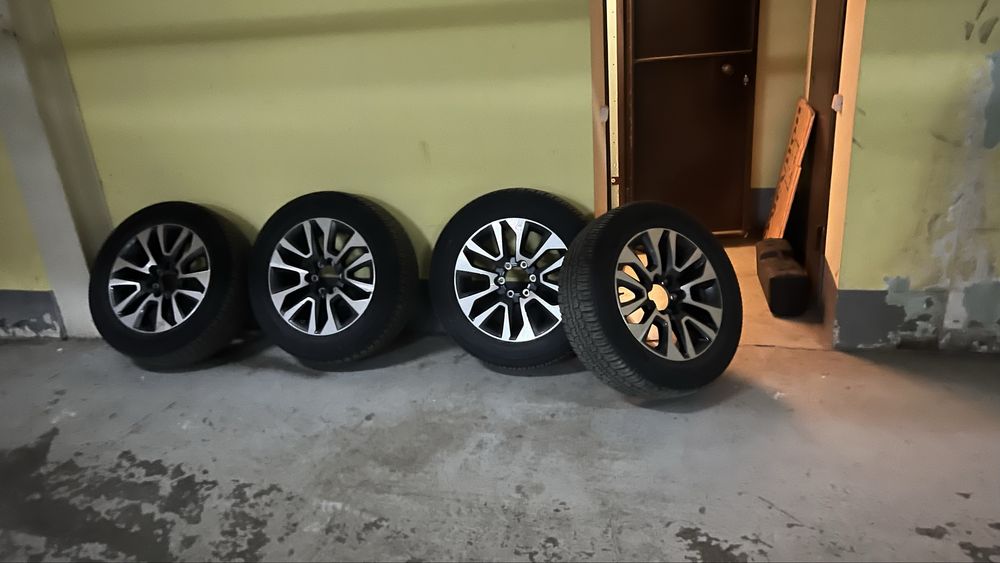 Автошины с дисками Прадо