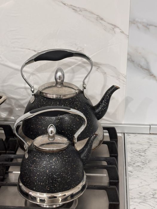 Продам набор чайников