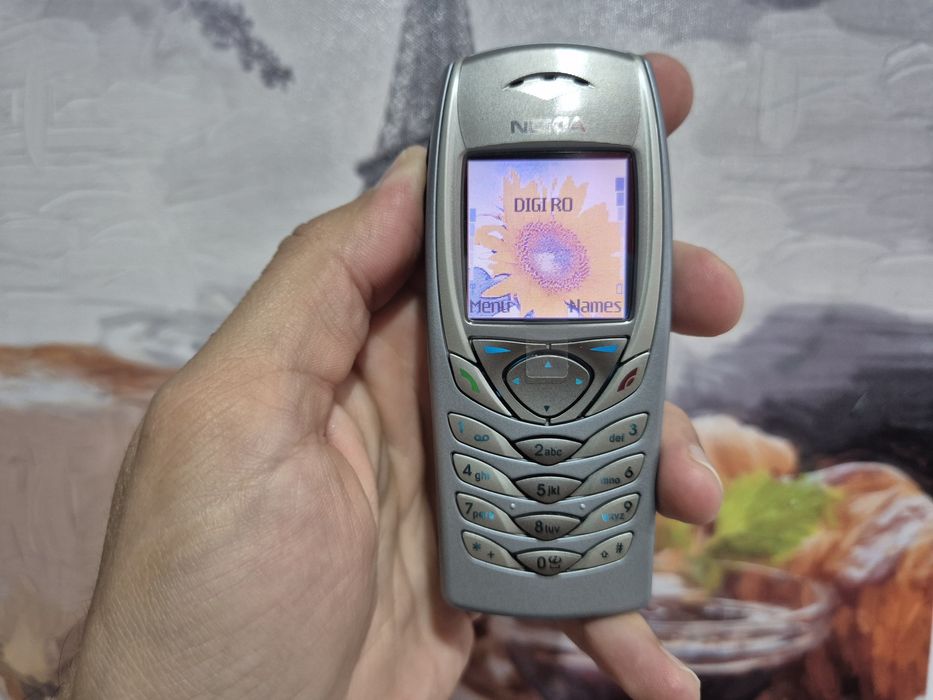 Nokia 6100 - ca nou!