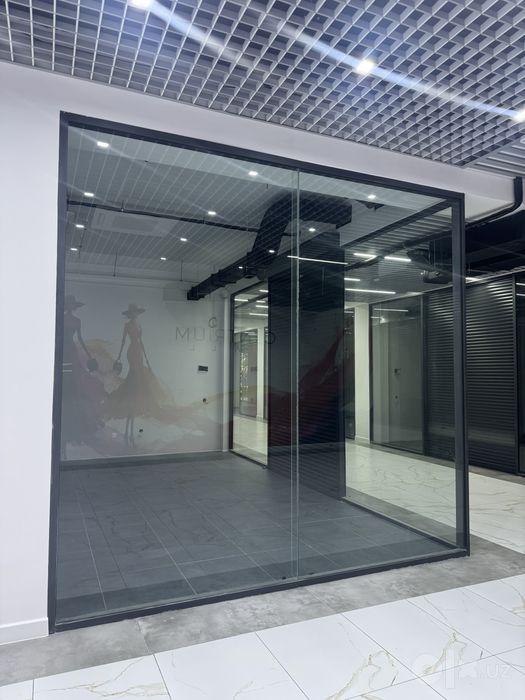 Arenda magazin Centrum Holl