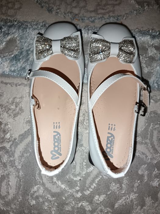 Детские туфли праздничные