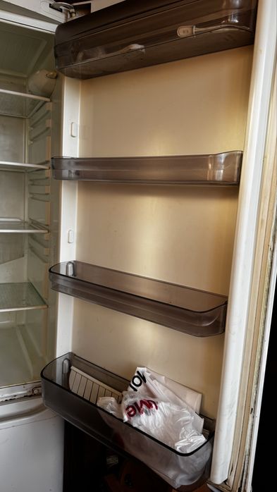 Холодильник б/у Ariston