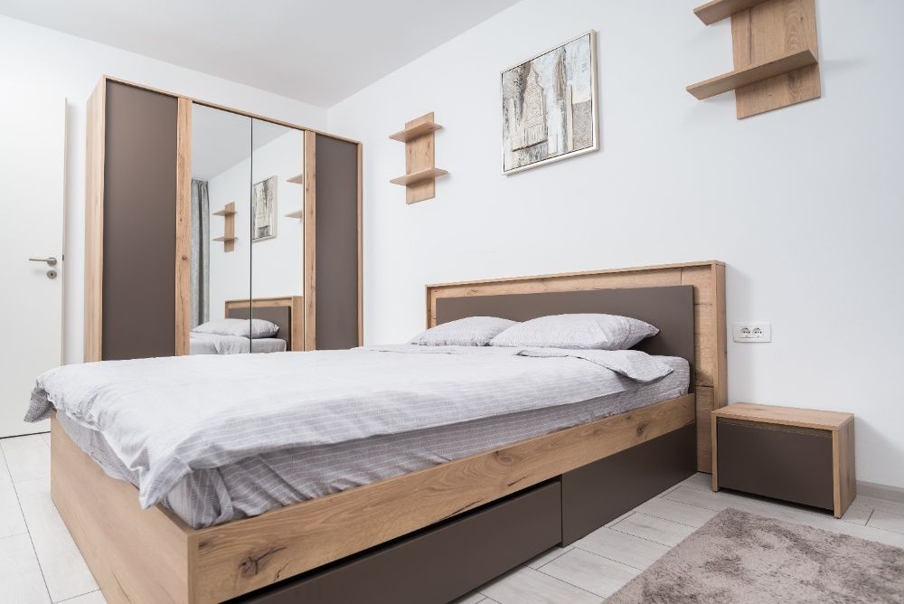 Cazare regim hotelier Brasov – 2 camere, Coresi Mall (ALENI 2)