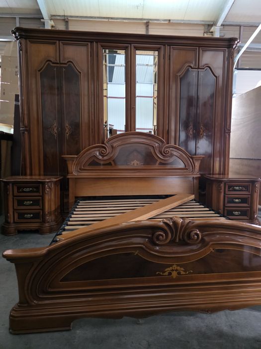 Dormitor complet lemn masiv Pat noptiere 1comoda dulap