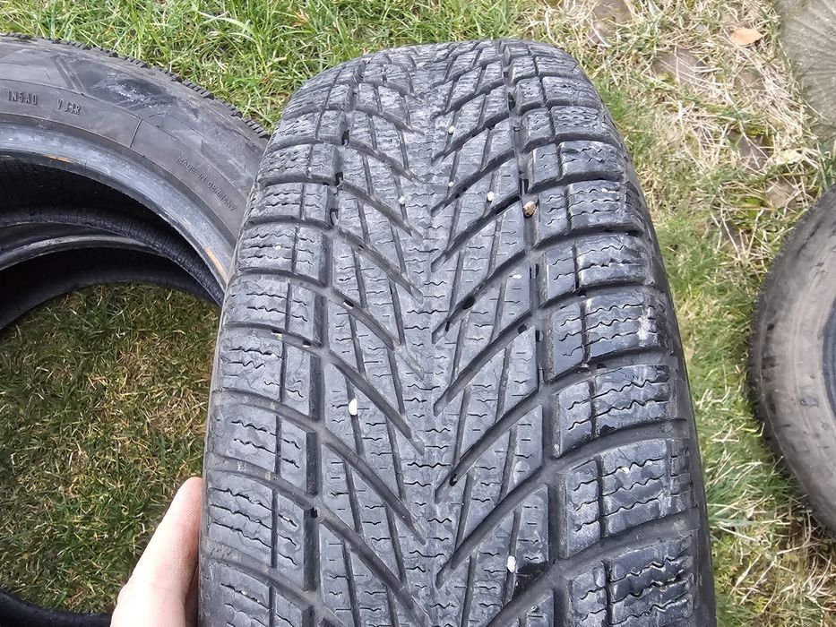 Зимни гуми 185/65 R15 Goodyear Ultragrip 3