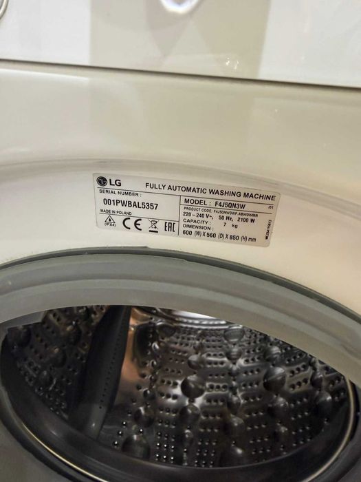 Пералня LG F4J5QN3W  - с разбит барабан