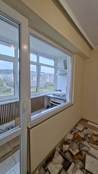 Дограма вратопрозорец Ролпласт
