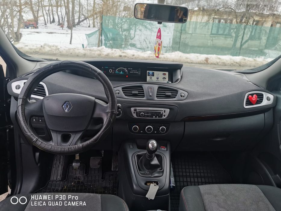 Vând Renault Grand Scenic