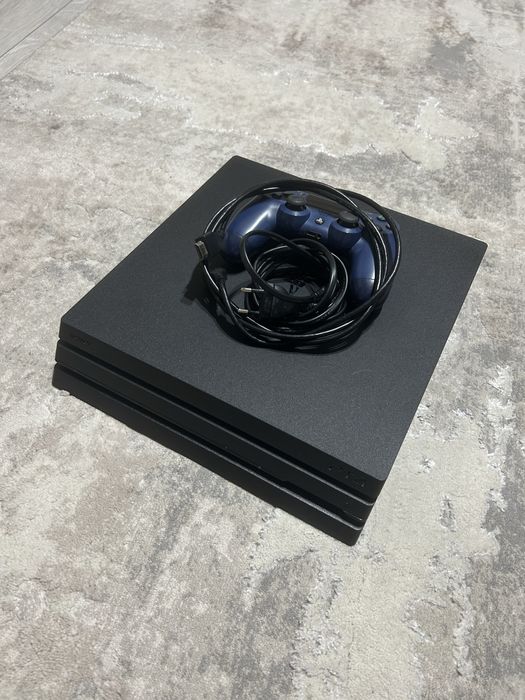 Play Station 4Pro 1Tb