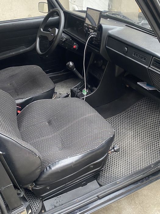 Мафон магнитафон продам андроид с выдвижным экраном 64гб