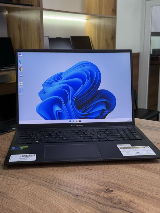 Ноутбук Asus Vivobook Core i7-12