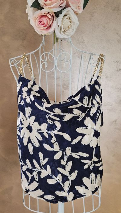 Сатенено костюмче в беж и синьо