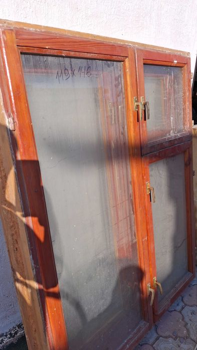 Двери деревянные, окна