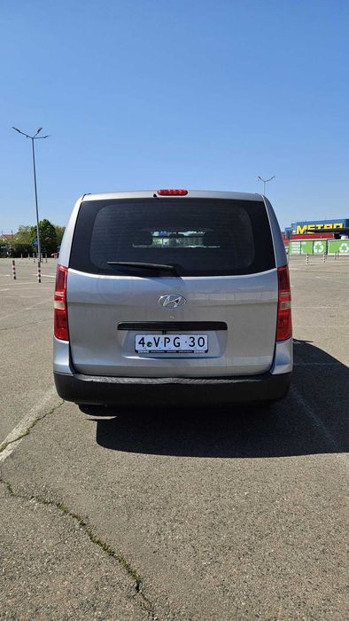 Hyundai H-1 2011 2.5 CRDI 136cp
