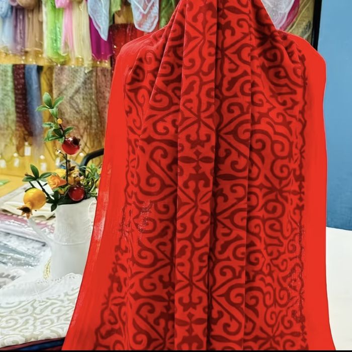 Шарфы, платки, палатины тойбастар