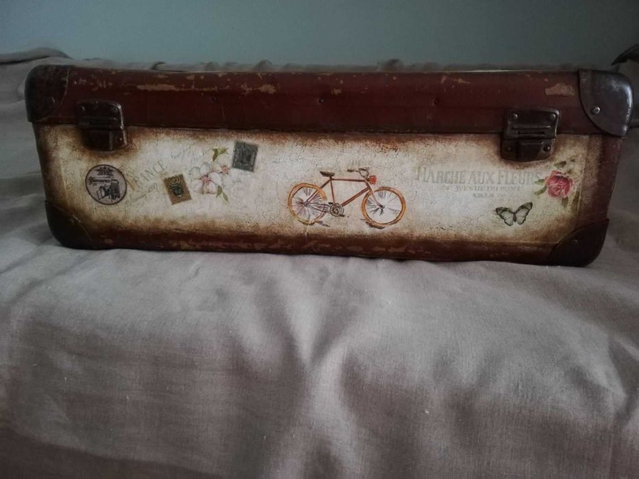 Ретро куфар декориран ВИНТИДЖ декупаж, ръчна изработка