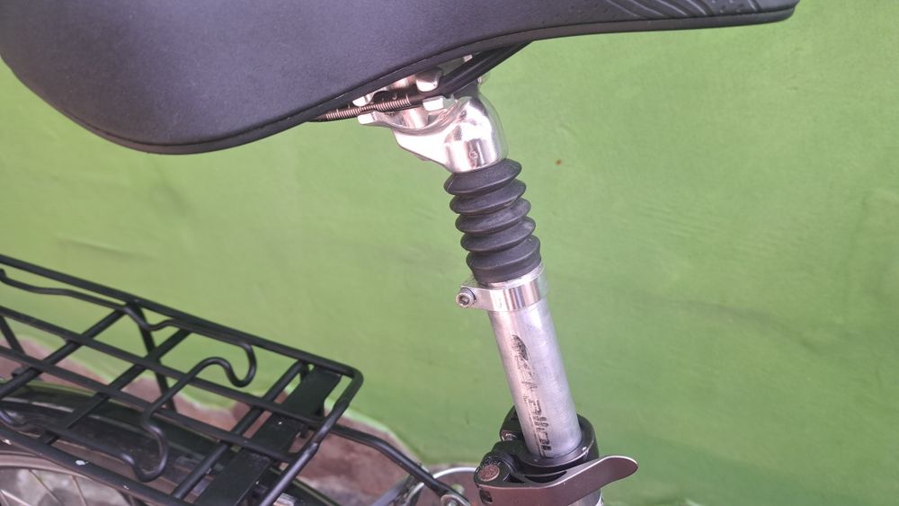 Vând bicicletă KTM roți 28