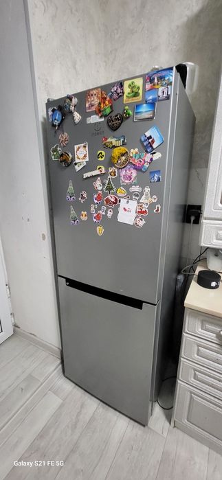 Холодильник indesit