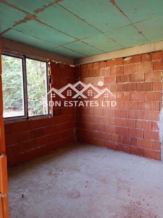 Продава се Къща в Казанлък - 268 кв.м за 857 €/кв.м - Снимка #3