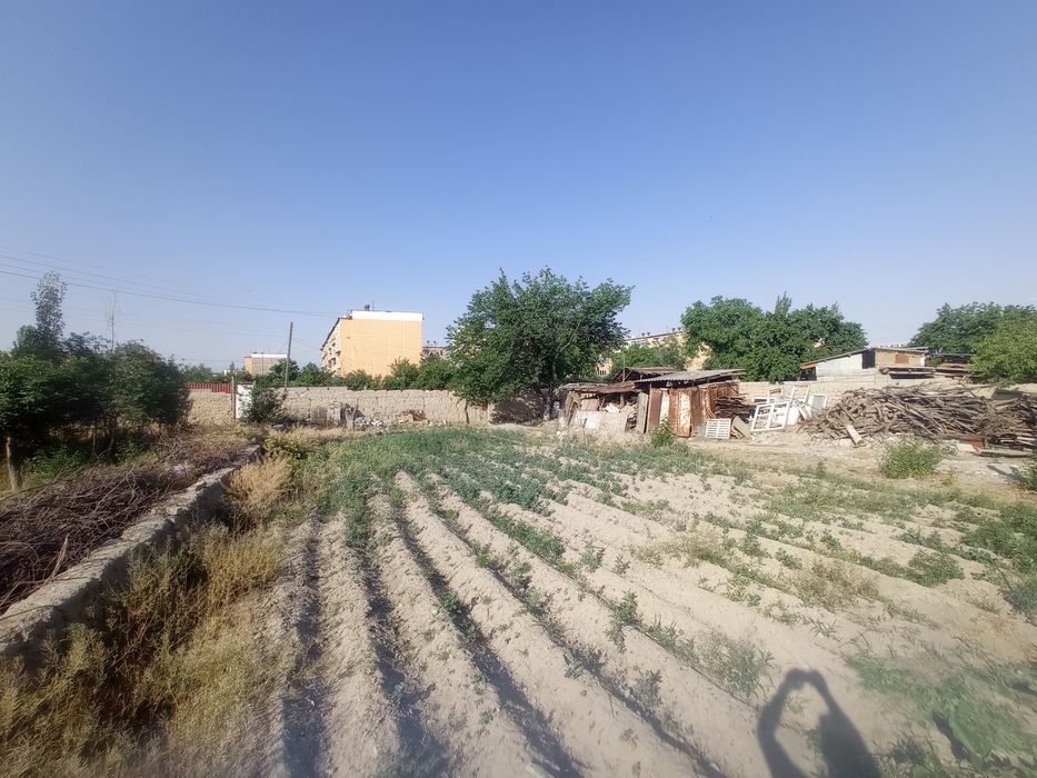 4 сотихлик участка сотилади