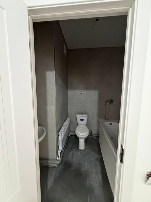 Яшнабадский р-н, Golden House В массиве Assalom Sohil срочно продаётся