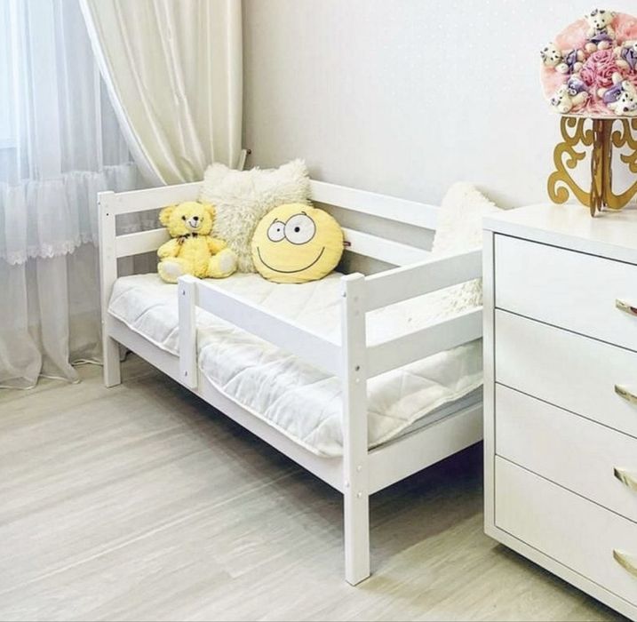 Детская кроватка 140/70