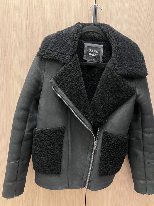 Vand jacheta piele naturala Zara