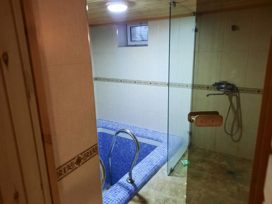 Dacha Bo'stonliq Tovoqsoyda sotiladi