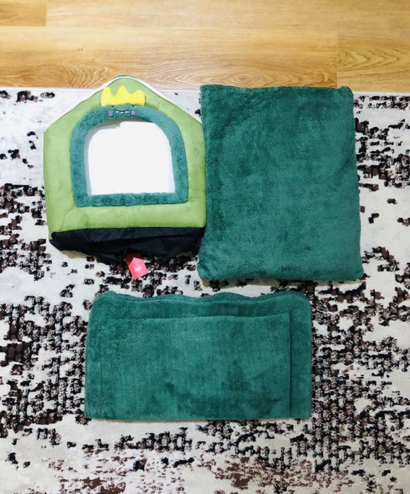 Домики для  кошек и  собак  маленких  пород