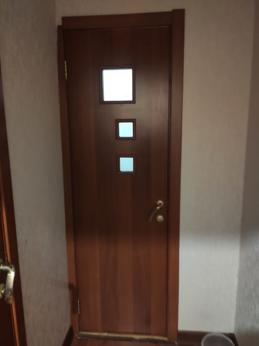 Межкомнатные двери отдам