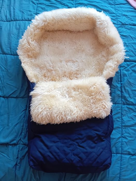 Меко чувалче от вълна – идеално за количка или кошара