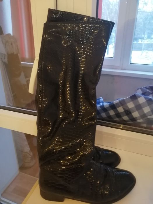 Продам кожаннные осенние сапоги