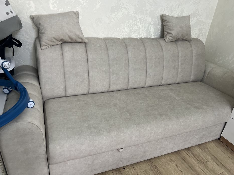 Продам диван новый