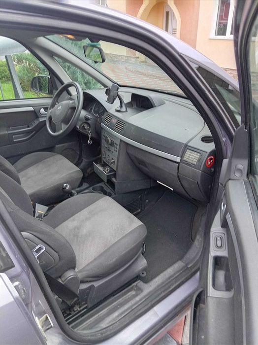 Vând masina Opel meriva