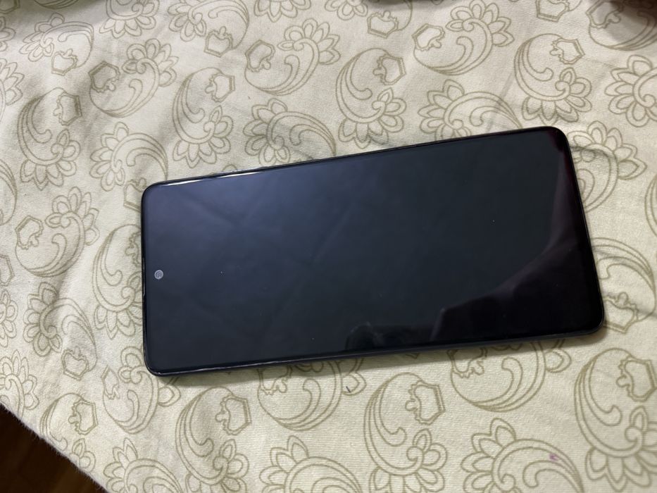 Продается Samsung Galaxy A51 в идеальном состоянии