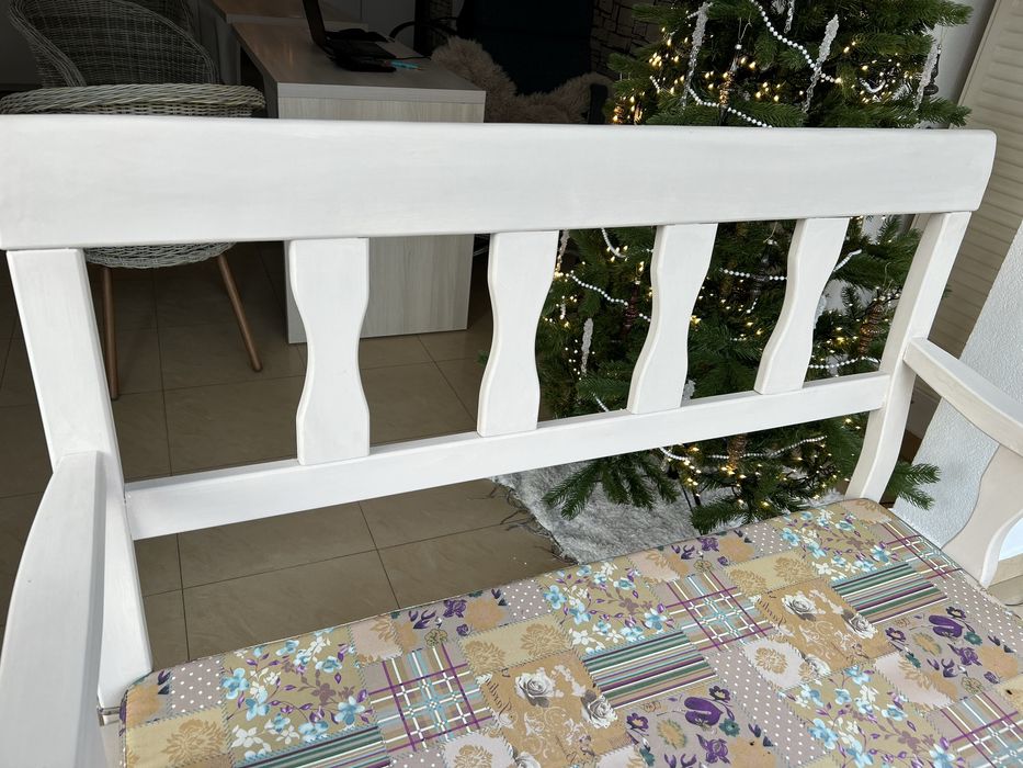 Vand bancute din lemn