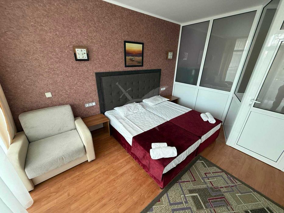 Продава се Тристаен апартамент в к.к. Слънчев бряг - 106 кв.м за 939 €/кв.м - Снимка #2