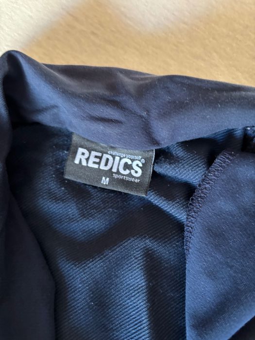 Подарявам дамски дрехи