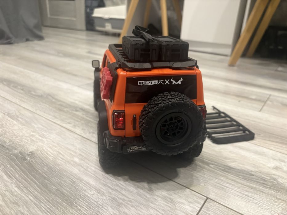 Продам rc внедорожник tank 300 mn model