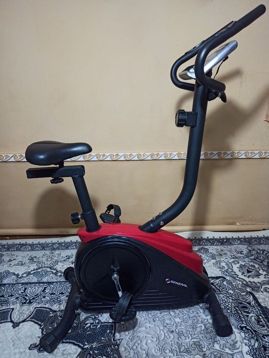 Uy sharoitida shug'ullanish uchun velotrenajor