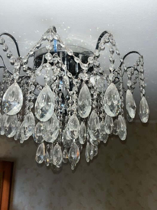 Люстра продается