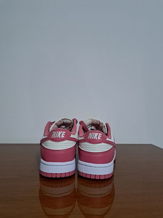 Nike Dunk Low (Roz/alb) – NOI (marime EUR 37.5 / CM 235)