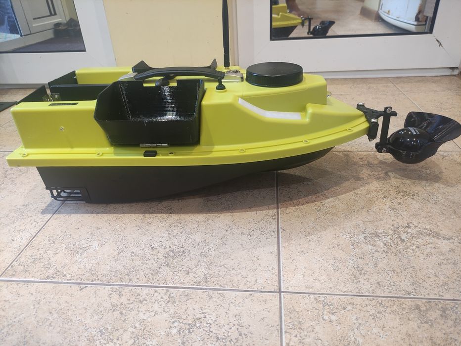 Подобрения  лодки за захранка D18 D19 и други модели.