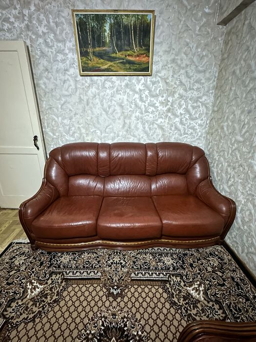 Продается американская кожанная мебель.