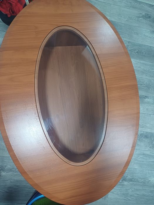 Продам стол журнальный