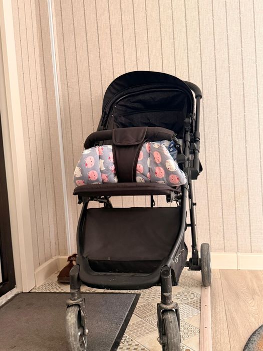 Коляска для ребенка