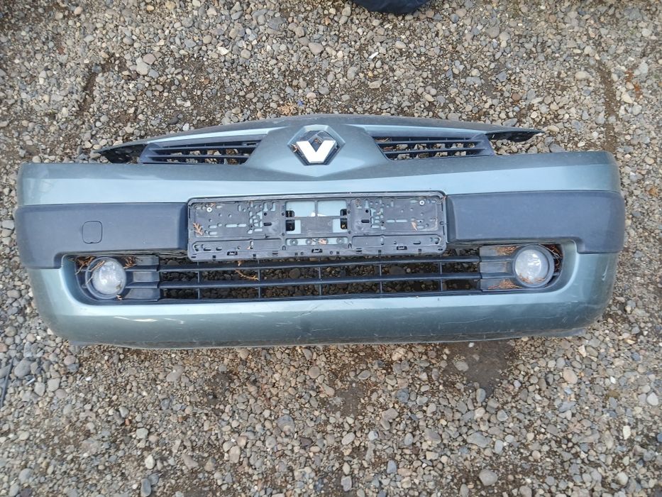 Bara Spoiler Fata Renault Megane2 din 2005