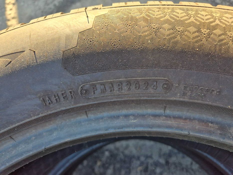 2 Anvelope de IARNA - 215/60/17 100V XL - Falken Winter HS02 - CA NOI - DOT 2024 !