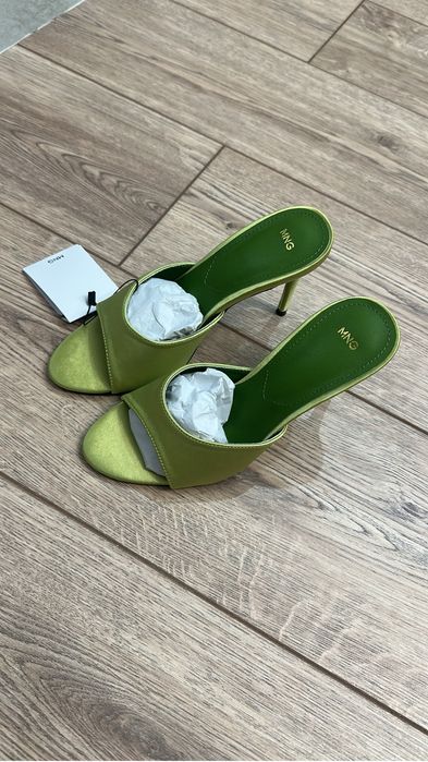 Мюли в трендовом оттенке