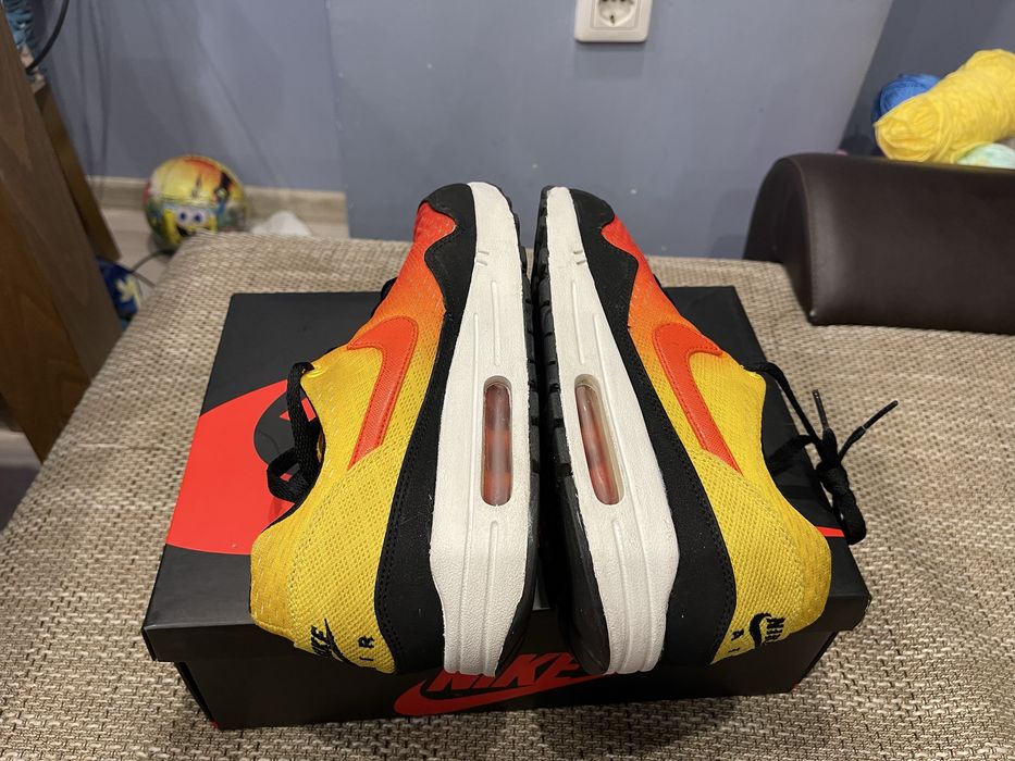 Маратонки Nike Air Max 1 Sunset Jordan Adidas Kobe LeBron Puma Diesel